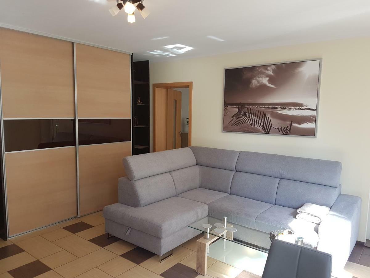 Apartament Z Ogrodkiem Pomerania Kolobřeh Exteriér fotografie