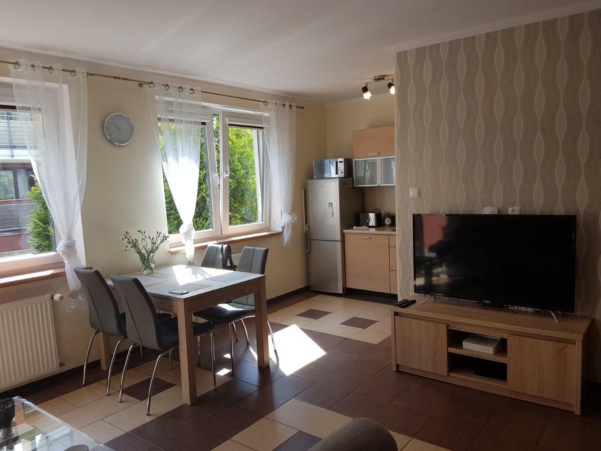 Apartament Z Ogrodkiem Pomerania Kolobřeh Exteriér fotografie